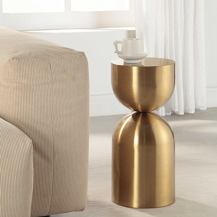 GOLDEN VESSEL ACCENT TABLE