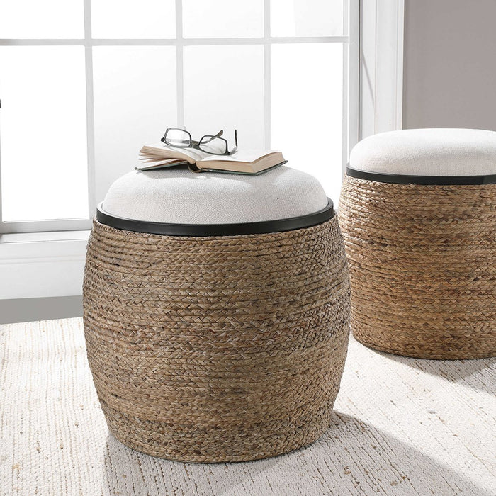 ISLAND ACCENT STOOL