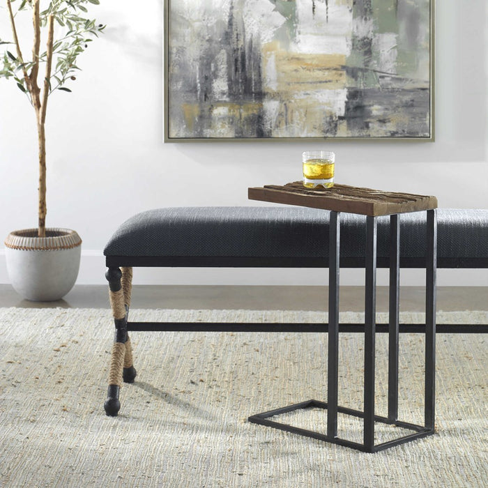 UNION ACCENT TABLE