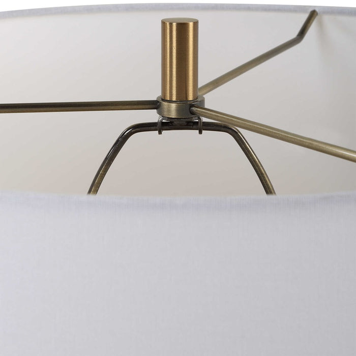 ON EDGE TABLE LAMP