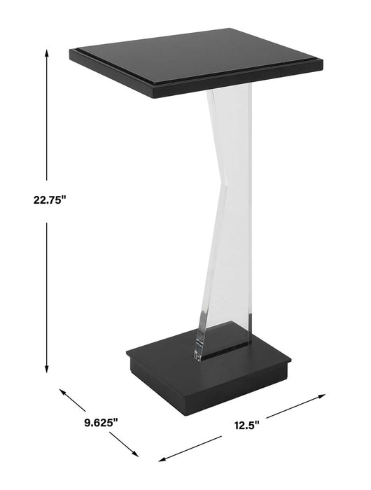 ANGLE ACCENT TABLE