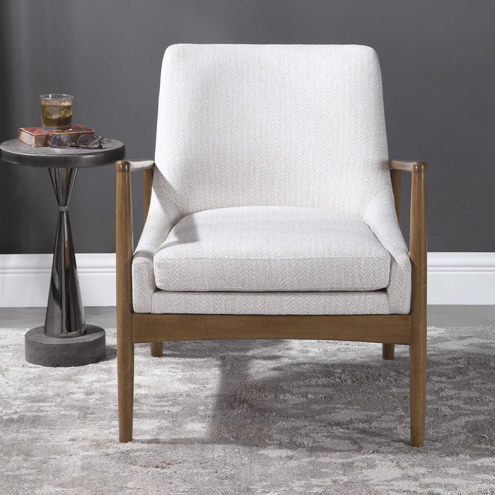 BEV ACCENT CHAIR