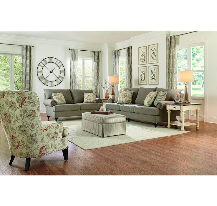 4Y06 Rosalie Loveseat