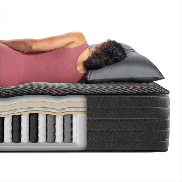 Beautyrest Black® Hybrid Cal King / Deluxe CX-Class / Medium